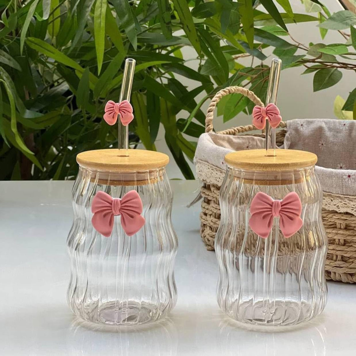 Cannes Butterfly Mug – 550ml Pyrex Glass Cup with 3D Butterfly Design, Straw & Bow Lid