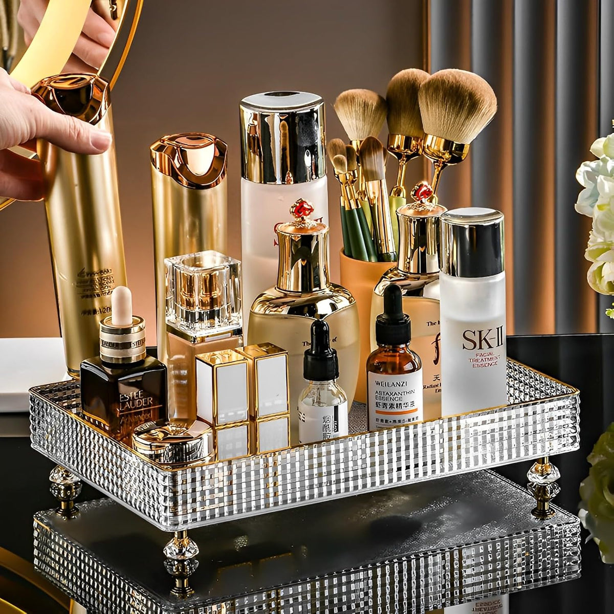 Desktop Perfume & Cosmetic Organizer Acrylic Tray – Transparent Makeup, Skincare & Vanity Storage Display Tray